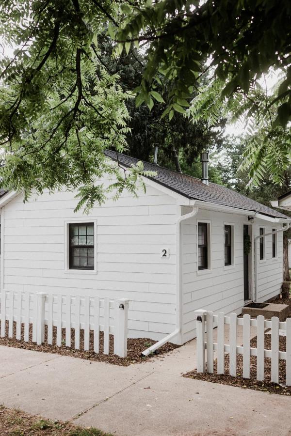 Spearfish Cottages Bagian luar foto