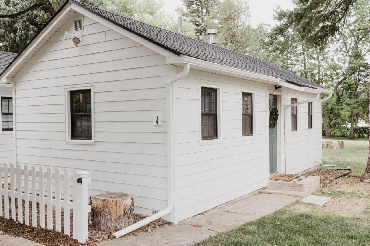 Spearfish Cottages Bagian luar foto